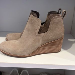 TOMS booties. Barely worn. Size 9.